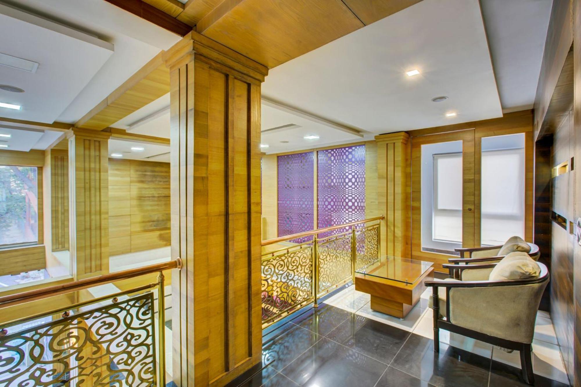 Super Townhouse Oak Jvh Hotel Bangalore Extérieur photo