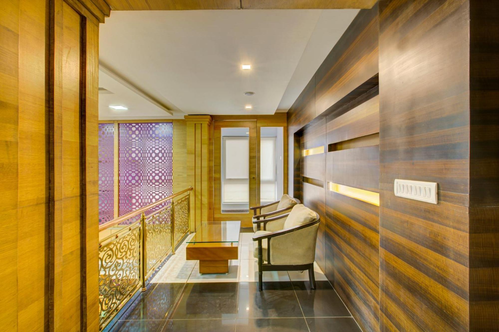 Super Townhouse Oak Jvh Hotel Bangalore Extérieur photo