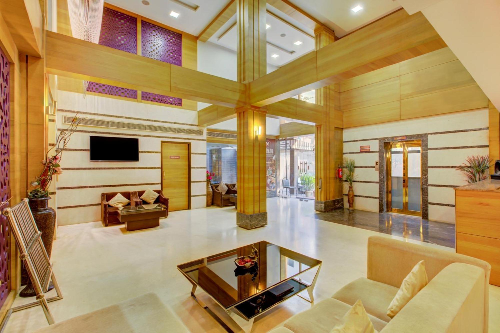 Super Townhouse Oak Jvh Hotel Bangalore Extérieur photo