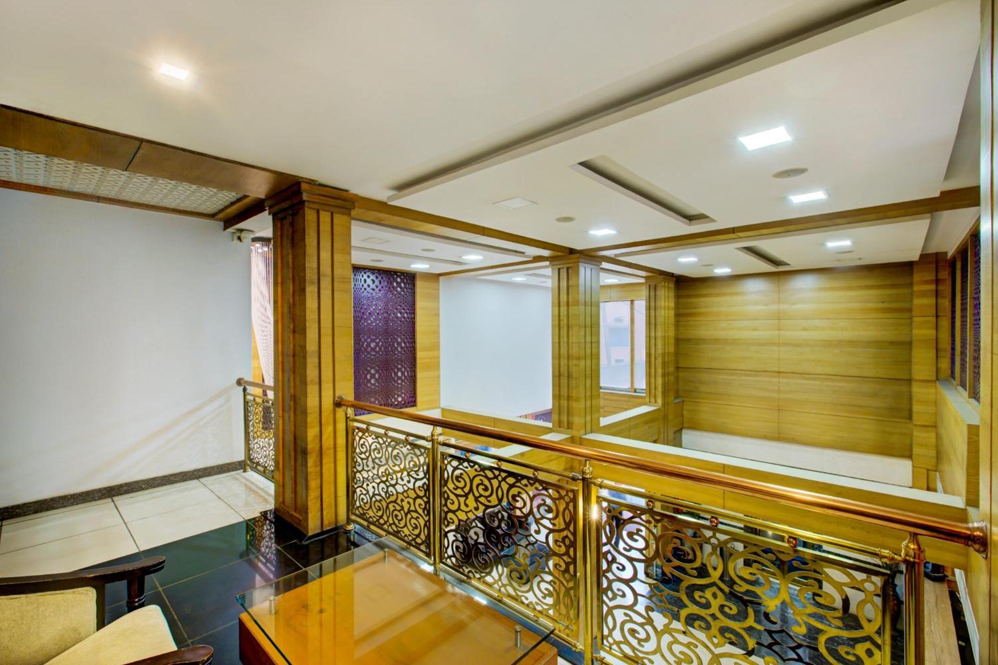 Super Townhouse Oak Jvh Hotel Bangalore Extérieur photo