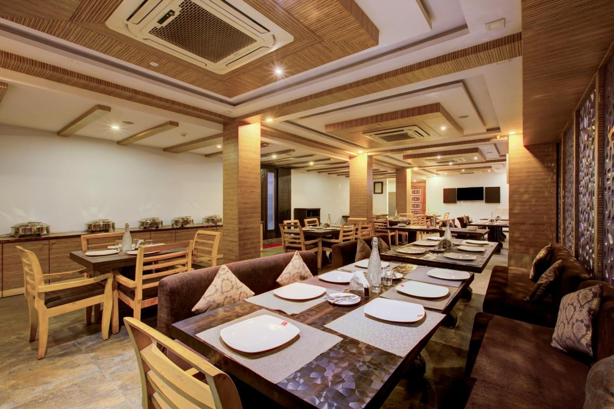 Super Townhouse Oak Jvh Hotel Bangalore Extérieur photo
